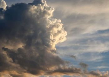 Ο Καιρός Σήμερα: Αίθριος με συννεφιά και τοπικές βροχές ή καταιγίδες κυρίως τις θερμές ώρες Ο Καιρός Σήμερα: Αίθριος με συννεφιά και τοπικές βροχές ή καταιγίδες κυρίως τις θερμές ώρες