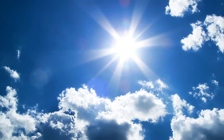 Ο Καιρός Σήμερα: Ηλιοφάνεια Με Λίγες Νεφώσεις