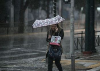 Έκτακτο δελτίο επιδείνωσης καιρού εξέδωσε η ΕΜΥ με κύρια χαρακτηριστικά τις ισχυρές βροχές και καταιγίδες.