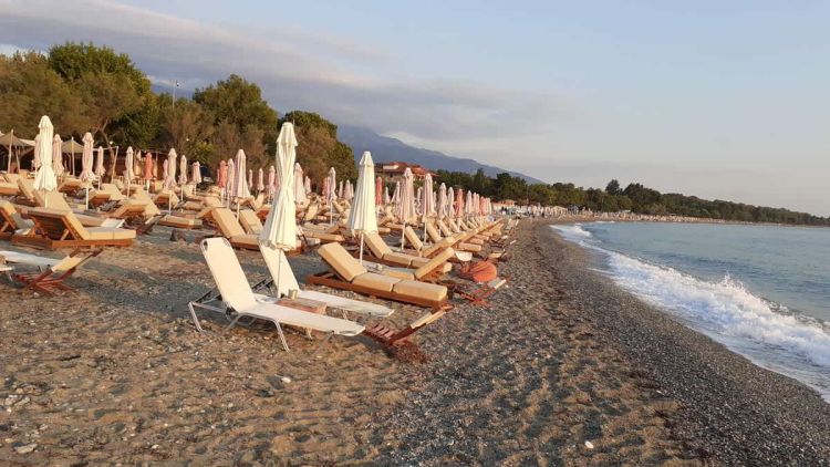 Η κουλτούρα των ομπρελοκαθισμάτων Η κουλτούρα των ομπρελοκαθισμάτων