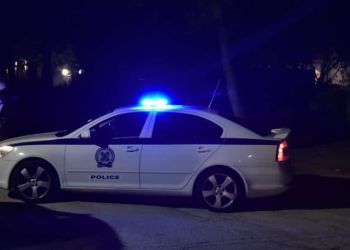 Κατερίνη: Ζευγάρι Ρουμάνων “βούτηξε” τσάντα από κατάστημα τουριστικών ειδών