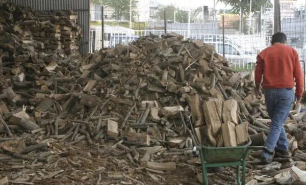 Καυσόξυλα - Τροπολογία του ΥΠΑΝ για πλαφόν στην τιμή Καυσόξυλα – Τροπολογία του ΥΠΑΝ για πλαφόν στην τιμή