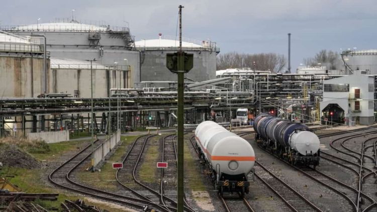 Κομισιόν: Μειώστε την κατανάλωση ρεύματος τις ώρες αιχμής