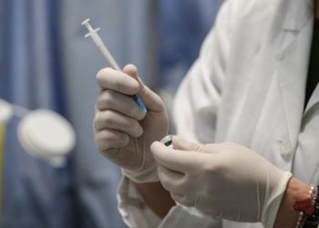 Κορονοϊός: Όλα όσα πρέπει να ξέρετε για τα επικαιροποιημένα εμβόλια