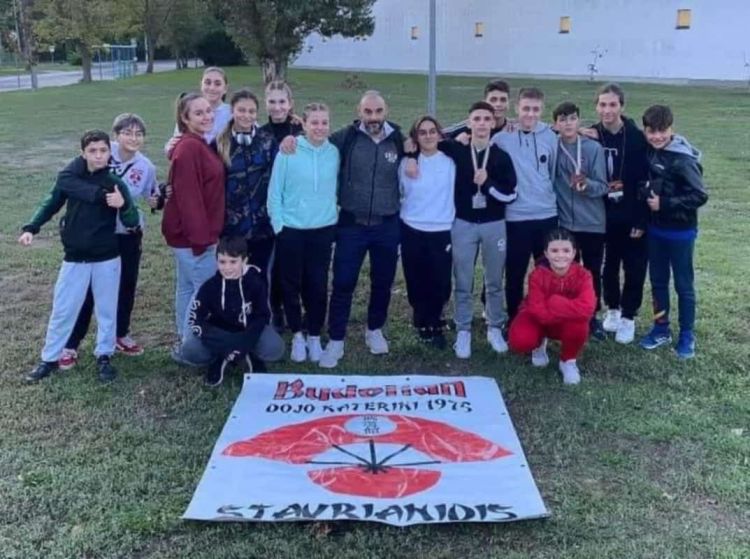 Λέσχη Καράτε Budokan:  “Επέστρεψε” με αργυρό & χάλκινο η αποστολή απο το Budapest Open Karate Tournament