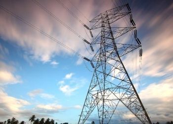 Νέο τοπίο στην ενεργειακή αγορά μετά τις κρατικές επιδοτήσεις – Μάχη για τα μερίδια της αγοράς από τις εταιρίες ενέργειας