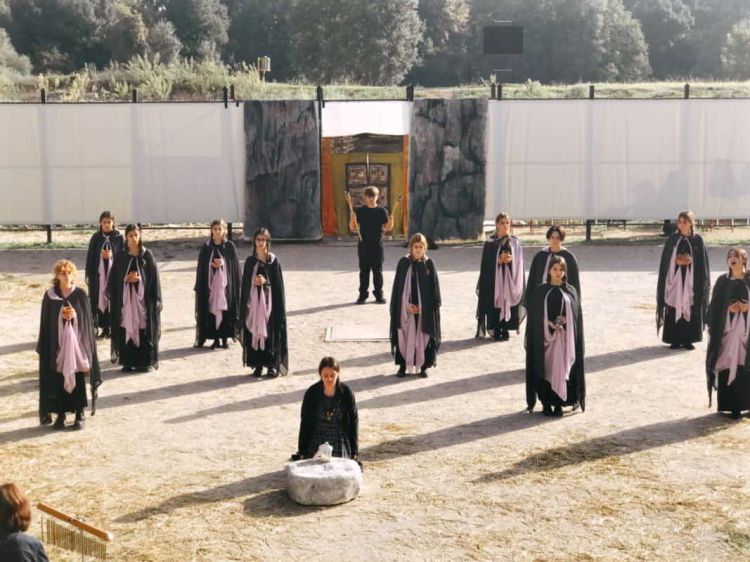 «Ολύμπια εν Δίω» 2022: «Χοηφόροι» Αισχύλου απο 7ο Γυμνάσιο & 4ο Γελ Κέρκυρας