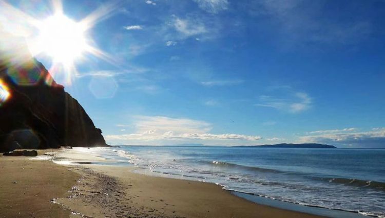 Ο Καιρός Σήμερα: Ηλιοφάνεια και άνοδος της θερμοκρασίας σε ολόκληρη τη χώρα