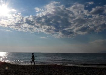 Ο Καιρός Σήμερα: Ηλιοφάνεια με λίγες τοπικές και πρόσκαιρες νεφώσεις και μικρή άνοδος της θερμοκρασίας