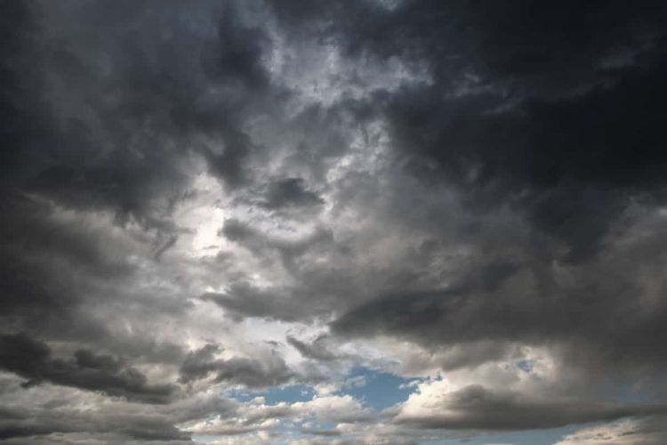 Ο Καιρός Σήμερα: Νεφώσεις, αυξημένες τις απογευματινές ώρες με τοπικές βροχές και μεμονωμένες καταιγίδες