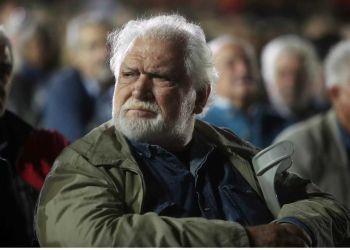 Πέθανε σε ηλικία 87 ετών ο Κώστας Καζάκος – Φτωχότερο το ελληνικό θέατρο