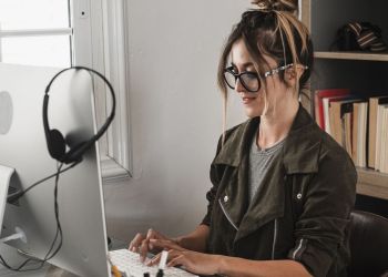 Πανεπιστήμιο του Χιούστον: H μέθοδος για να καίμε λίπος ενώ καθόμαστε στο γραφείο μας