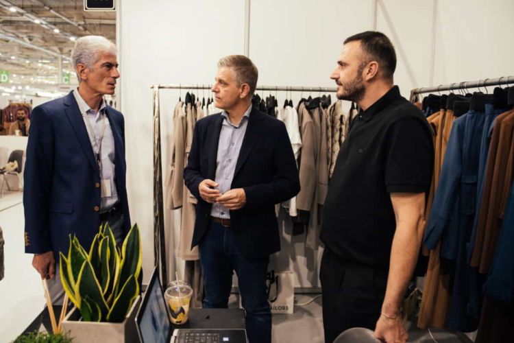 Σημαντικές επαγγελματικές συμφωνίες στον κλάδο ένδυσης και κλωστοϋφαντουργίας με τη στήριξη της Π. Κεντρικής Μακεδονίας Σημαντικές επαγγελματικές συμφωνίες στον κλάδο ένδυσης και κλωστοϋφαντουργίας με τη στήριξη της Π. Κεντρικής Μακεδονίας