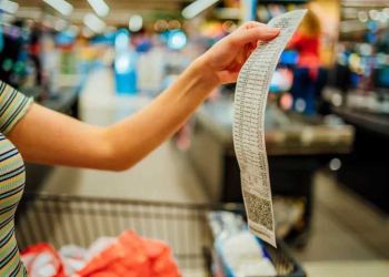 Σούπερ μάρκετ: Οι τιμές, η στροφή σε ιδιωτικές ετικέτες, οι φόβοι του καταναλωτή