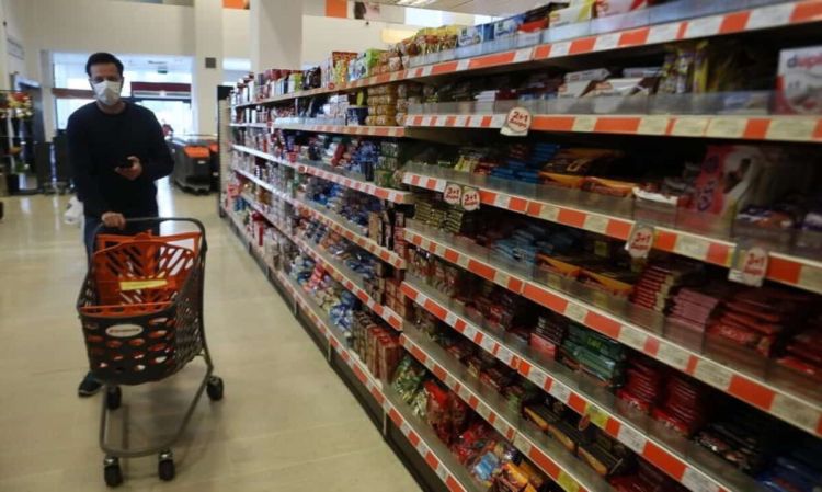 Food Pass 300 ευρώ για περίπου 1 εκατομμύριο καταναλωτές εξετάζει η Κυβέρνηση