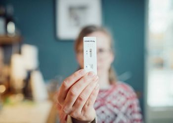 «novids»: Πώς είναι δυνατόν κάποιοι να μην έχουν κολλήσει ακόμα κορονοϊό