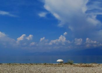 Ο Καιρός Σήμερα: Λίγες νεφώσεις με μικρή άνοδος της θερμοκρασίας Ο Καιρός Σήμερα: Λίγες νεφώσεις με μικρή άνοδος της θερμοκρασίας