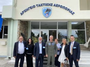 Ο οργανισμός «Ολύμπια Εν Δίω» τίμησε τον Αρχηγό ΑΤΑ Ο οργανισμός «Ολύμπια Εν Δίω» τίμησε τον Αρχηγό ΑΤΑ