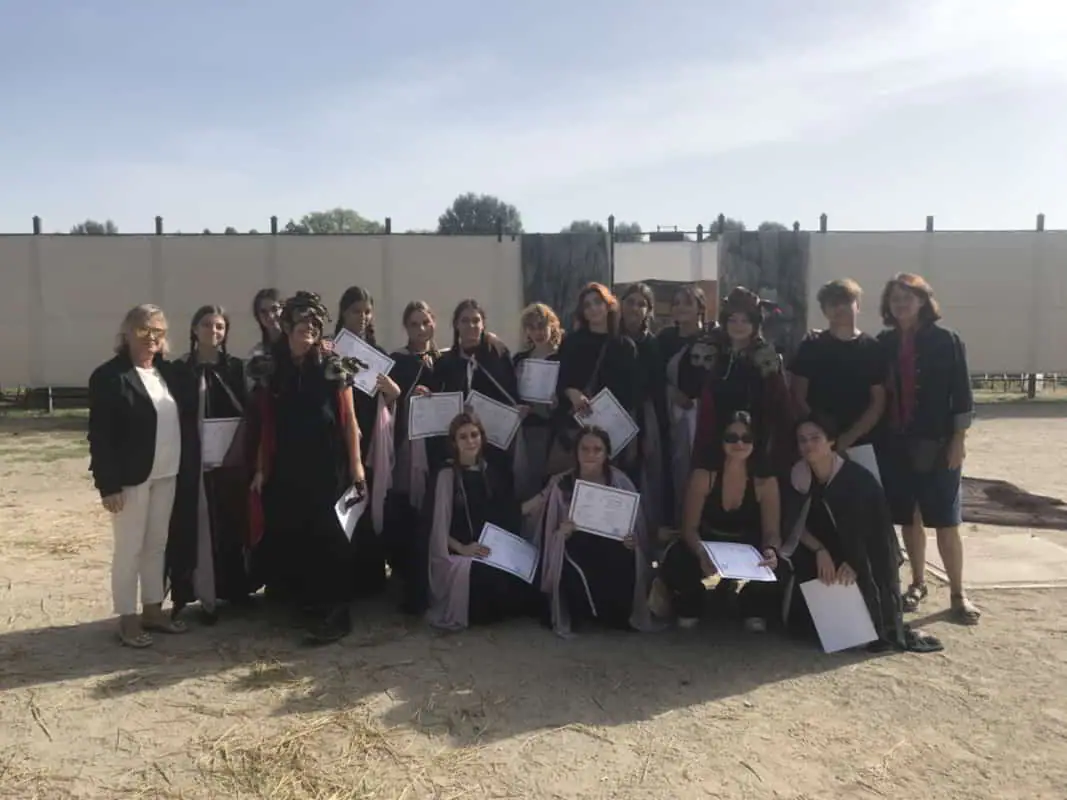 «Ολύμπια εν Δίω» 2022: «Χοηφόροι» Αισχύλου απο 7ο Γυμνάσιο & 4ο Γελ Κέρκυρας «Ολύμπια εν Δίω» 2022: «Χοηφόροι» Αισχύλου απο 7ο Γυμνάσιο & 4ο Γελ Κέρκυρας