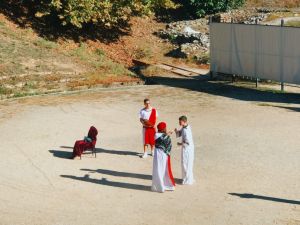 «Ολύμπια εν Δίω»: Οι Άθλοι και οι Άθλι-οι του Ηρακλή «Ολύμπια εν Δίω»: Οι Άθλοι και οι Άθλι οι του Ηρακλή