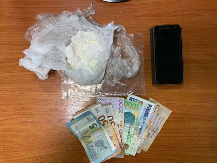 Πιερία: Τους Τσάκωσαν Με Κοκαΐνη Μέσα Στο Αμάξι – Δύο Συλλήψεις