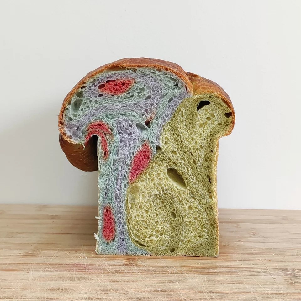 Τέχνη Στο Ψωμί – Ο Νίκος Χανδόλιας, Γιος Αρτοποιού Από Την Κατερίνη, Έχει Κάνει Το Ψωμί «Καμβά» Που Θυμίζουν Πίνακες Ζωγραφικής