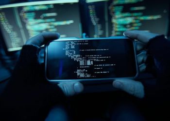 Το θρίλερ με τον ηλεκτρονικό κατάσκοπο «Blackbird» Το θρίλερ με τον ηλεκτρονικό κατάσκοπο «blackbird»