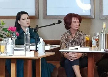 Βασιλική Διαμαντή: «Ο έρωτας είναι το αίμα του σύμπαντος!»