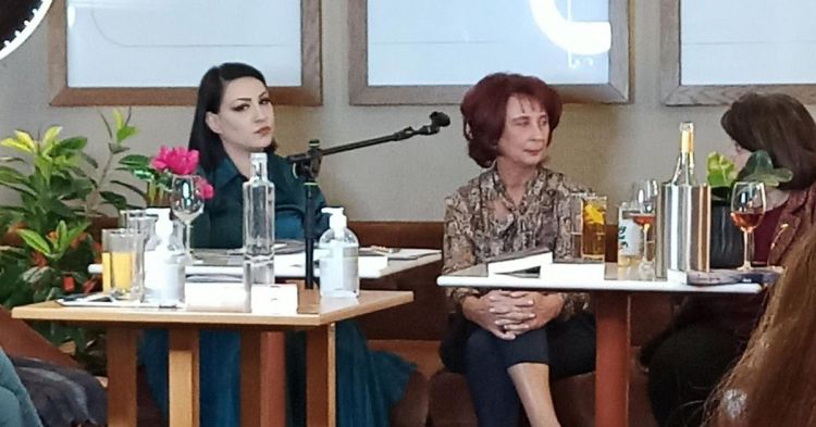 Βασιλική Διαμαντή: «Ο έρωτας είναι το αίμα του σύμπαντος!»