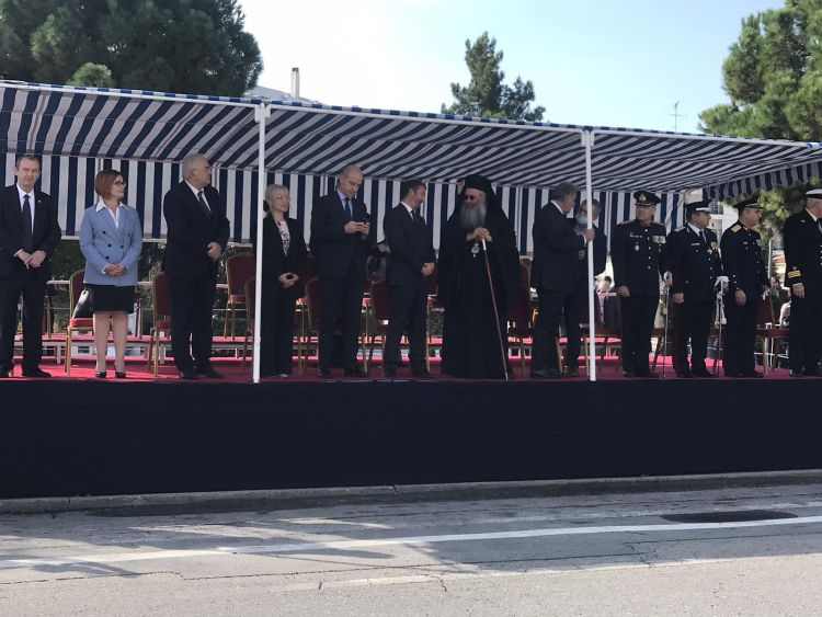 Κατερίνη - Εορτασμός της 28ης Οκτωβρίου: Δηλώσεις Επισήμων Η μαθητική παρέλαση της Κατερίνης για την 28η Οκτωβρίου σε εικόνες και βίντεο