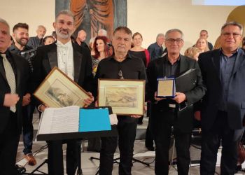 Η χορωδία της Ε.Π.Μ. Κατερίνης στο Ναύπλιο