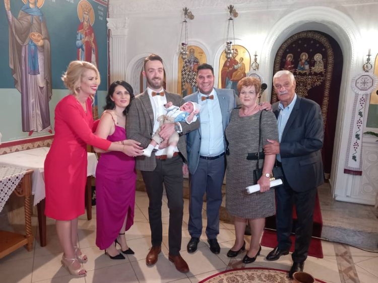 Και το όνομα αυτού: Πέτρος  – Ραφαήλ