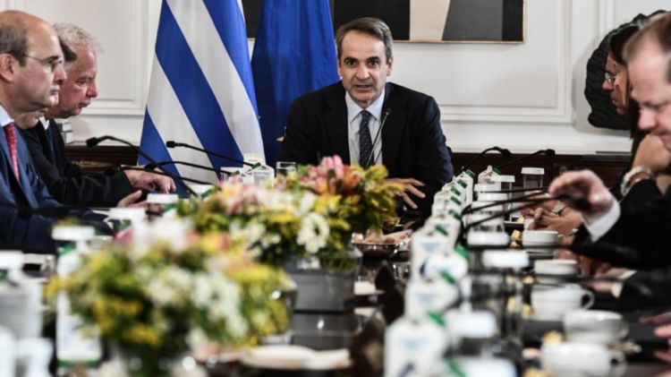 Κατώτατος μισθός: Έρχεται αύξηση κοντά στα 800 ευρώ μικτά - Τα σενάρια που εξετάζει η κυβέρνηση Κατώτατος μισθός: Έρχεται αύξηση κοντά στα 800 ευρώ μικτά – Τα σενάρια που εξετάζει η κυβέρνηση