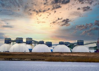 Κομισιόν: Μπαίνει προσωρινό πλαφόν στο φυσικό αέριο – Τι αποφασίστηκε για το ρωσικό πετρέλαιο