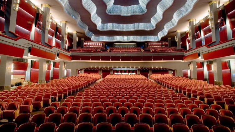 Μέχρι τη Δευτέρα οι αιτήσεις για τις επιταγές θεάτρου της ΔΥΠΑ