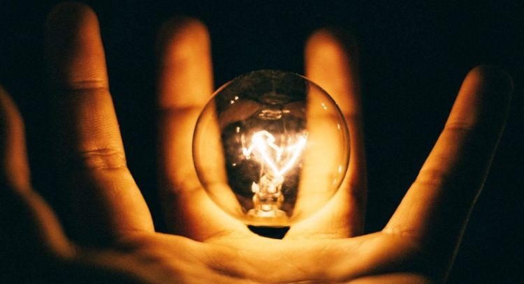 Νυχτερινό ρεύμα: Το νέο ωράριο της ΔΕΗ – Πως θα κάνετε αίτηση