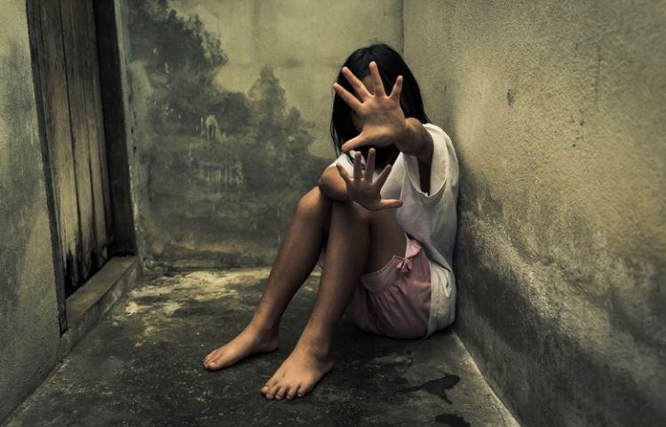 Παιδεραστές: 1.500 «κυκλοφορούν» ελεύθεροι στη χώρα Παιδεραστές: 1.500 «κυκλοφορούν» ελεύθεροι στη χώρα