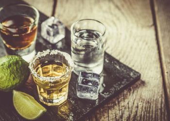 Ποιο είναι το δημοφιλές αλκοολούχο ποτό του οποίου η τιμή αυξήθηκε 50% στην Ελλάδα