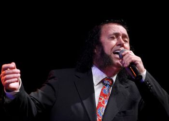 Σταμάτης Κόκοτας: Η ζωή και η «χρυσή» καριέρα του αγαπημένου τραγουδιστή