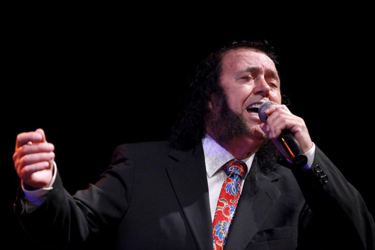 Σταμάτης Κόκοτας: Η ζωή και η «χρυσή» καριέρα του αγαπημένου τραγουδιστή Σταμάτης Κόκοτας: Η ζωή και η «χρυσή» καριέρα του αγαπημένου τραγουδιστή