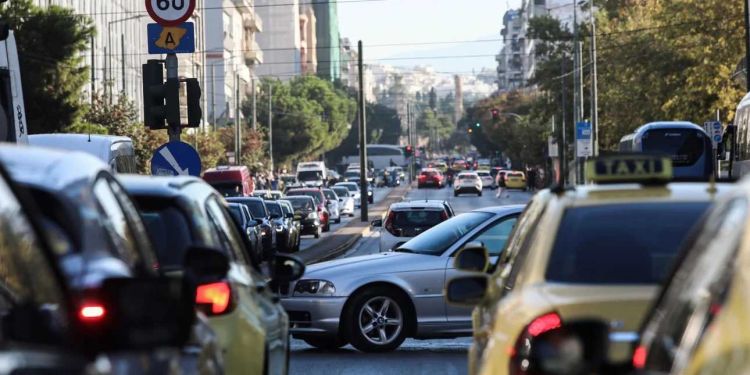 Τέλη κυκλοφορίας 2023: Πότε πέφτουν πρόστιμα Σε ποια περίπτωση αφαιρείται η άδεια οδήγησης για 3 χρόνια