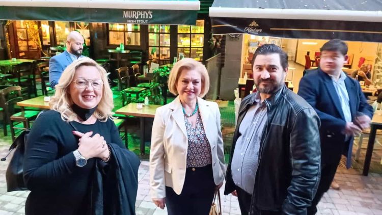 Το ΠΑΣΟΚ είναι εδώ, ενωμένο σίγουρα