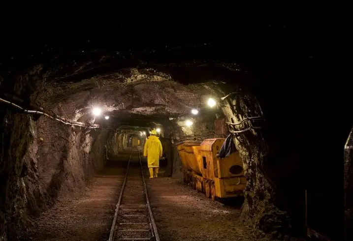 Τραγωδία στα μεταλλεία βωξίτη Φωκίδας: 40χρονος μηχανικός ο νεκρός – Απεγκλωβίστηκαν 3 άτομα Τραγωδία στα μεταλλεία βωξίτη Φωκίδας: 40χρονος μηχανικός ο νεκρός – Απεγκλωβίστηκαν 3 άτομα