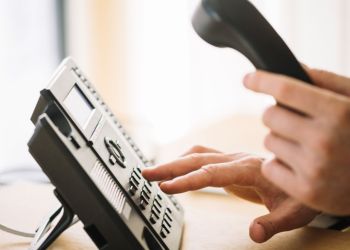 «Χτύπημα» σε μεγάλο κύκλωμα με ηλεκτρονικές και τηλεφωνικές απάτες – Πάνω από 2 εκατ. ευρώ τα κέρδη