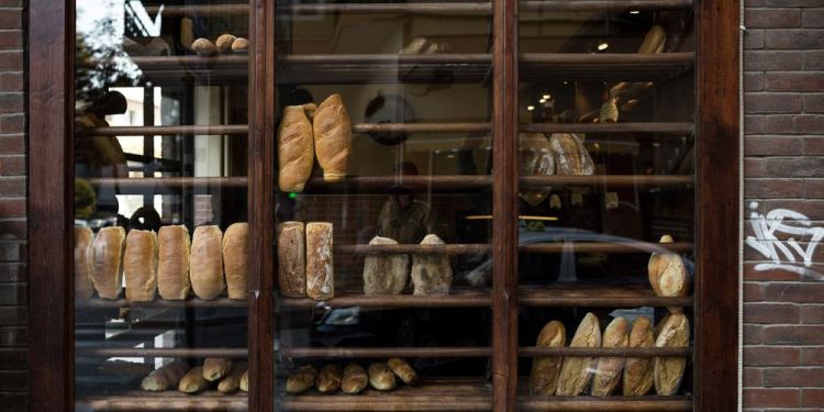Έρχεται το καλάθι του νοικοκυριού σε κρεοπωλεία – αρτοποιεία