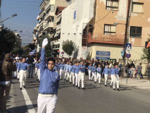 Η μαθητική παρέλαση της Κατερίνης για την 28η Οκτωβρίου σε εικόνες και βίντεο