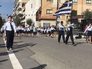Η μαθητική παρέλαση της Κατερίνης για την 28η Οκτωβρίου σε εικόνες και βίντεο