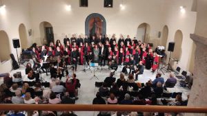 Η χορωδία της Ε.Π.Μ. Κατερίνης στο Ναύπλιο Η χορωδία της Ε.Π.Μ. Κατερίνης στο Ναύπλιο