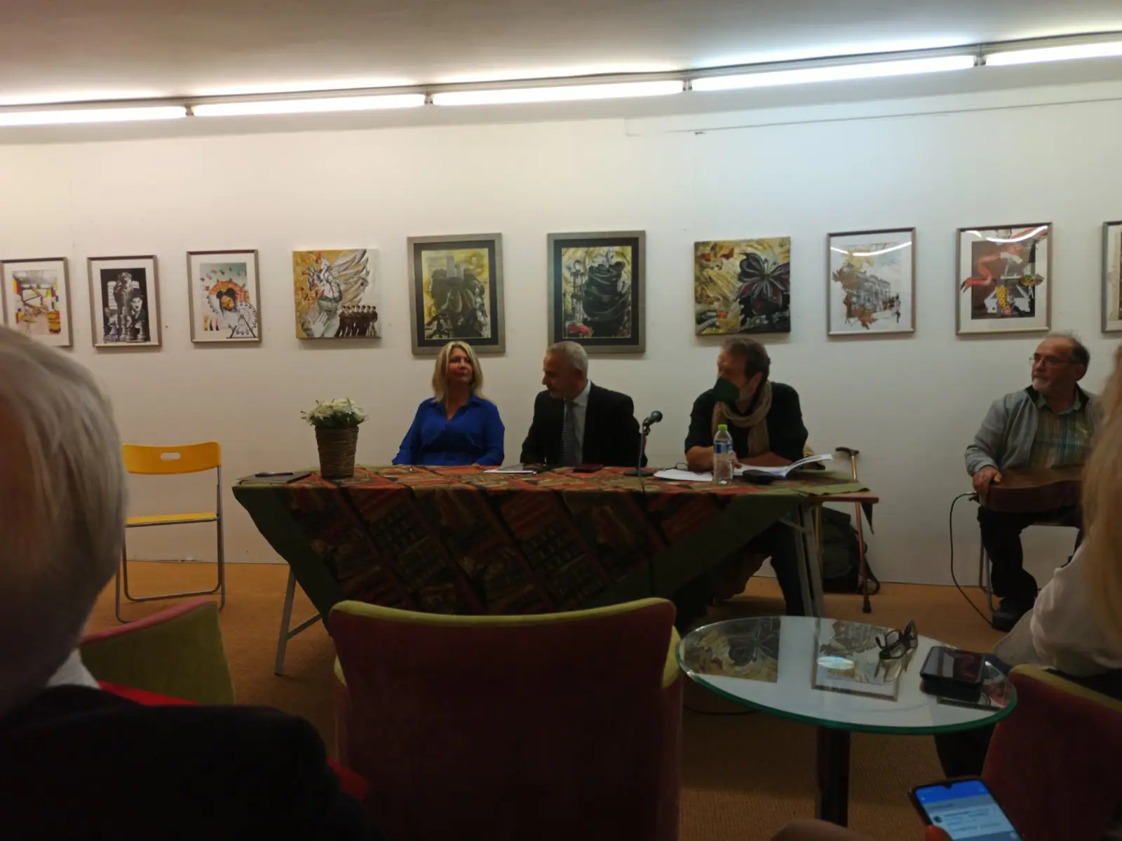 Ο Θεοχάρης Μπικηρόπουλος επανέρχεται με την έκδοση της 20ης ποιητικής του συλλογής - Παρουσιάστηκε στο βιβλιοπωλείο ΜΑΤΙ Ο Χάρης Μπικηρόπουλος επανέρχεται με την έκδοση της 20ης ποιητικής του συλλογής – Παρουσιάστηκε στο βιβλιοπωλείο ΜΑΤΙ