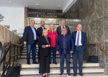 Αντιπροσωπεία της Πιερίας στον Υπουργό Αγροτικής Ανάπτυξης